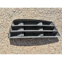 Заглушка (решетка) в бампер передний Audi A4 B9 2016 8W0807682B, 8W0807682B9B9