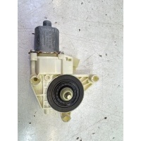 Моторчик стеклоподъемника Mercedes-Benz C- Class W204 2011-2015 A2048200142
