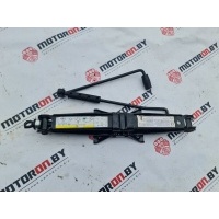 Домкрат Volkswagen Passat 2016 3Q0011031A