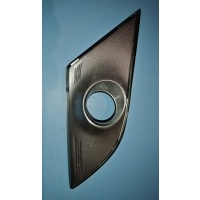 Заглушка противотуманок бампера передняя mazda oe d10j50c12 mazda cx3