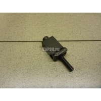 Кронштейн форсунки VAG A3 (8L1) (1996 - 2003) 038130069B