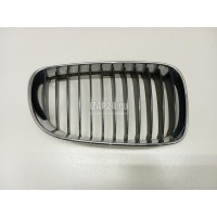 Решетка радиатора правая BMW 1-serie E87/E81 (2004 - 2011) 51137166440