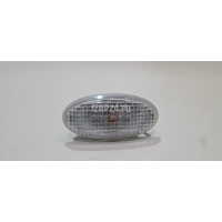 Повторитель на крыло белый Mazda Mazda 5 (CR) (2005 - 2010) GJ6A51120E