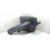 Корпус воздушного фильтра Ford Focus 2 2008 7M51-9600-BF,7689550204