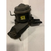 Подушка масляный лапа правый двигателя yaris ii 1.3 36 2006 - 2008