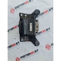 Подушка крепления двигателя Volkswagen Passat 2016 5Q0199555R
