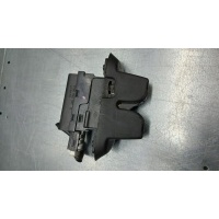 Замок крышки багажника renault лагуна 8200000897
