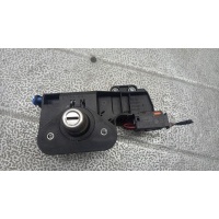 Замок крышки багажника opel corsa c 2000 год 1.2b 3d