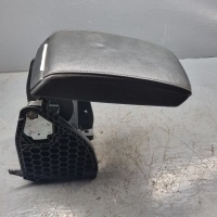 Подлокотник Skoda Octavia A5 restailing 2011 3T0864207B