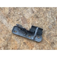 Крюк капота Volkswagen Tiguan 1 2012 1K0823480