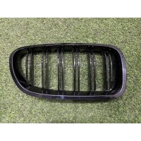 решетка радиатора BMW 5 F10 51137200728, 51137203650