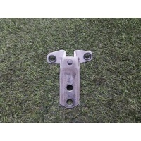 петля двери Mitsubishi lancer 5702A005