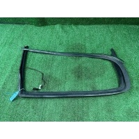 уплотнитель двери задней левой Maserati Quattroporte 5 M156 2007 67478800,69288300
