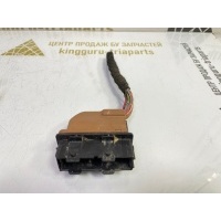 Разъем Volkswagen Touareg 3 CR7 до рестайлинг 2020 8R0972701