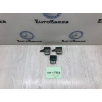 Кронштейн стекла двери Mercedes W211 Mercedes W211 E 2002-2009 A2117200346