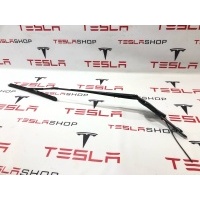 Щеткодержатель (поводок стеклоочистителя, дворник) Tesla Model X 2018 1046670-00-B