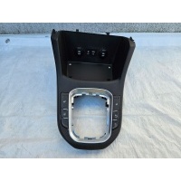 Полка бардачёк центральная hyundai i30 iii 17 - 22 разъем usb