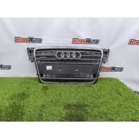 Решетка радиатора AUDI A4 8K0853651E