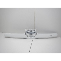 Накладка крышки багажника Toyota Camry V40 (2006 - 2011) 7681133130A2