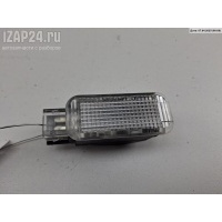 Фонарь салонный (плафон) Volkswagen Phaeton 2003 4B0947415A