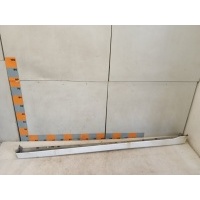 Накладка порога Mitsubishi Lancer Cedia 9 2000 MR520353