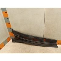 Планка под лобовое стекло Mitsubishi Lancer Cedia 9 2000 MB893069