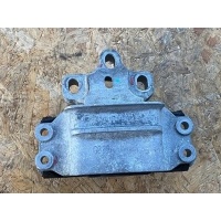 Подушка двигателя Volkswagen Tiguan 1 2012 8J0199555D