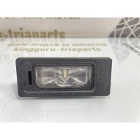 Подсветка номера Volkswagen Touareg 3 CR7 до рестайлинг 2020 5NA943021