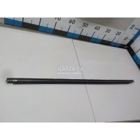 Уплотнитель стекла двери Mitsubishi Carisma (DA) (1999 - 2003) MR100789