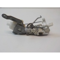 Замок багажника Mitsubishi Pajero/Montero III (V6, V7) (2000 - 2006) 5828A006