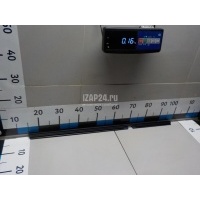 Уплотнитель стекла двери Mitsubishi Pajero/Montero III (V6, V7) (2000 - 2006) MR437074