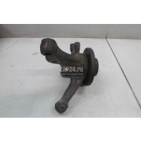 Кулак поворотный передний правый Renault Clio II/Symbol (1998 - 2008) 8200207313