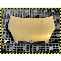Решетка радиатора Toyota Yaris 1 2001