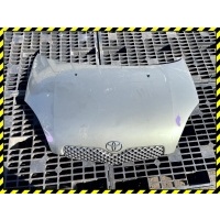 Решетка радиатора Toyota Yaris 1 2001