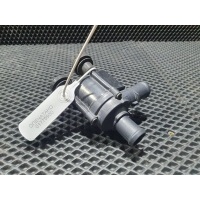 Насос антифриза дополнительный Audi R8 2 2019 06H1211601N,06H121601N
