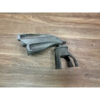 Крепление лапа двигателя volkswagen t6 7e0199849 7e0199370
