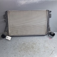 Интеркулер Skoda Yeti 2011 1K0145803BN