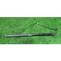 амортизатор двери багажника VW Touareg 2010-2014 2014 7P6827851F
