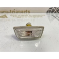 Повторитель поворота в крыло Chevrolet Orlando J309 2010-2018 95931771