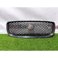 Решетка радиатора Jaguar XE X760 X73018K28AB