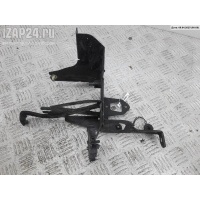 Кронштейн крепления Volkswagen Passat B5 1998 8e0614119