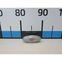 Повторитель на крыло белый Toyota Yaris (2005 - 2011) 8173002080