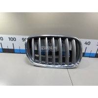 Решетка радиатора правая BMW X5 E70 (2007 - 2013) 51137185224