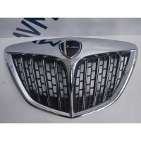 Решетка радиатора решетка lancia дельта iii 3 7835485930