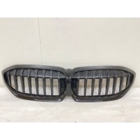 решетка радиатора BMW 3er G20 2018- 51138072086