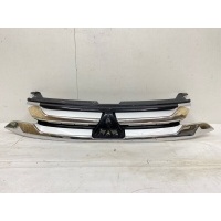 решетка радиатора Mitsubishi OUTLANDER 3 2015- 7450A992