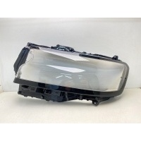 Стекло фары Toyota Land Cruiser 300 2021-2023 8118560Q50