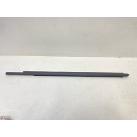 Уплотнитель стекла двери TOYOTA Fortuner 9 2015- 682300k040, 68230-0k040