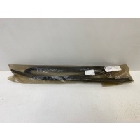 Уплотнитель стекла двери TOYOTA Fortuner 15# 2015- 68152-0k090, 681520k090