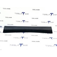 Накладка крышки багажника верхняя Tesla Model X 2018 1037906-00,1037907-00